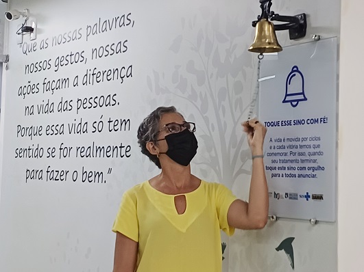 Sino da vitória é tocado pela primeira vez na radioterapia de Hospital Regional de Juazeiro Sino da vitória é tocado pela primeira vez na radioterapia de Hospital Regional de Juazeiro